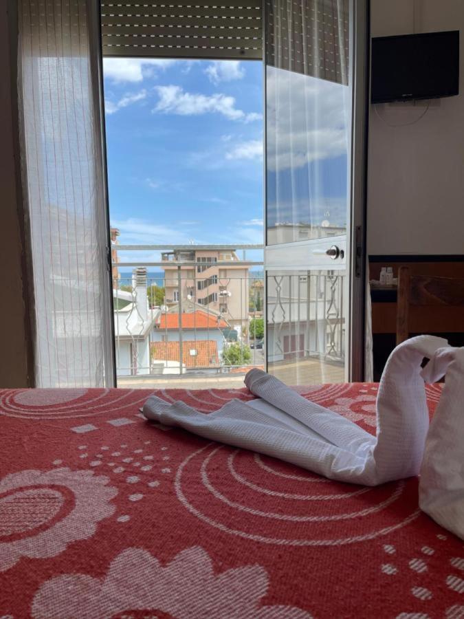 Hotel Orlov 리미니 외부 사진
