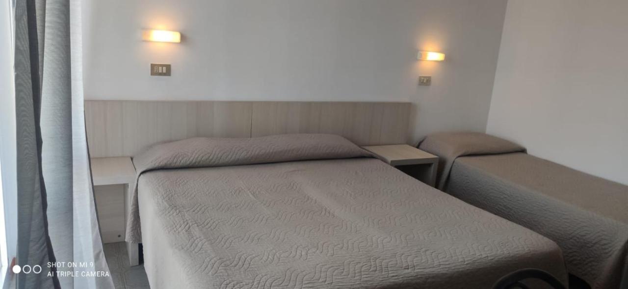 Hotel Orlov 리미니 외부 사진